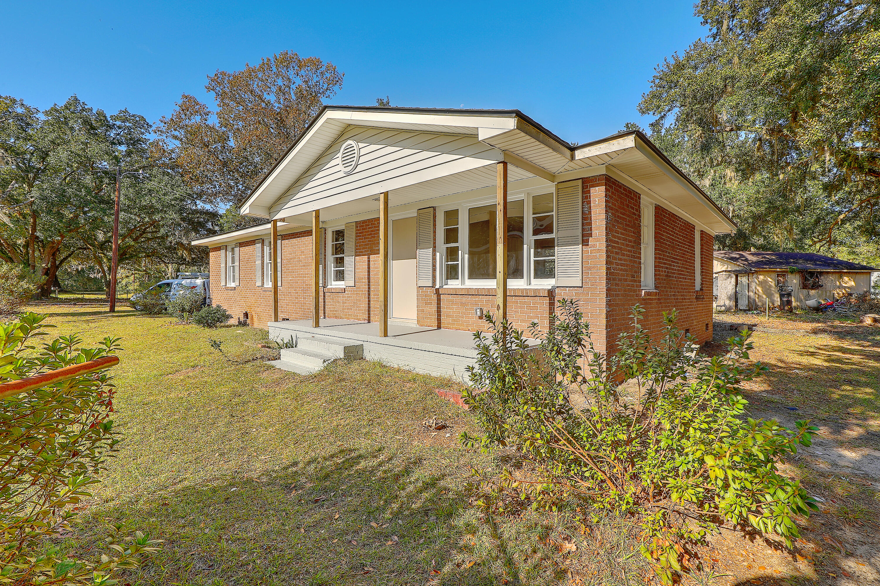 8192 Willtown Road Hollywood, SC 29449 - Photo 2 of 28 0W7A8849_50_51_52_53_54_55