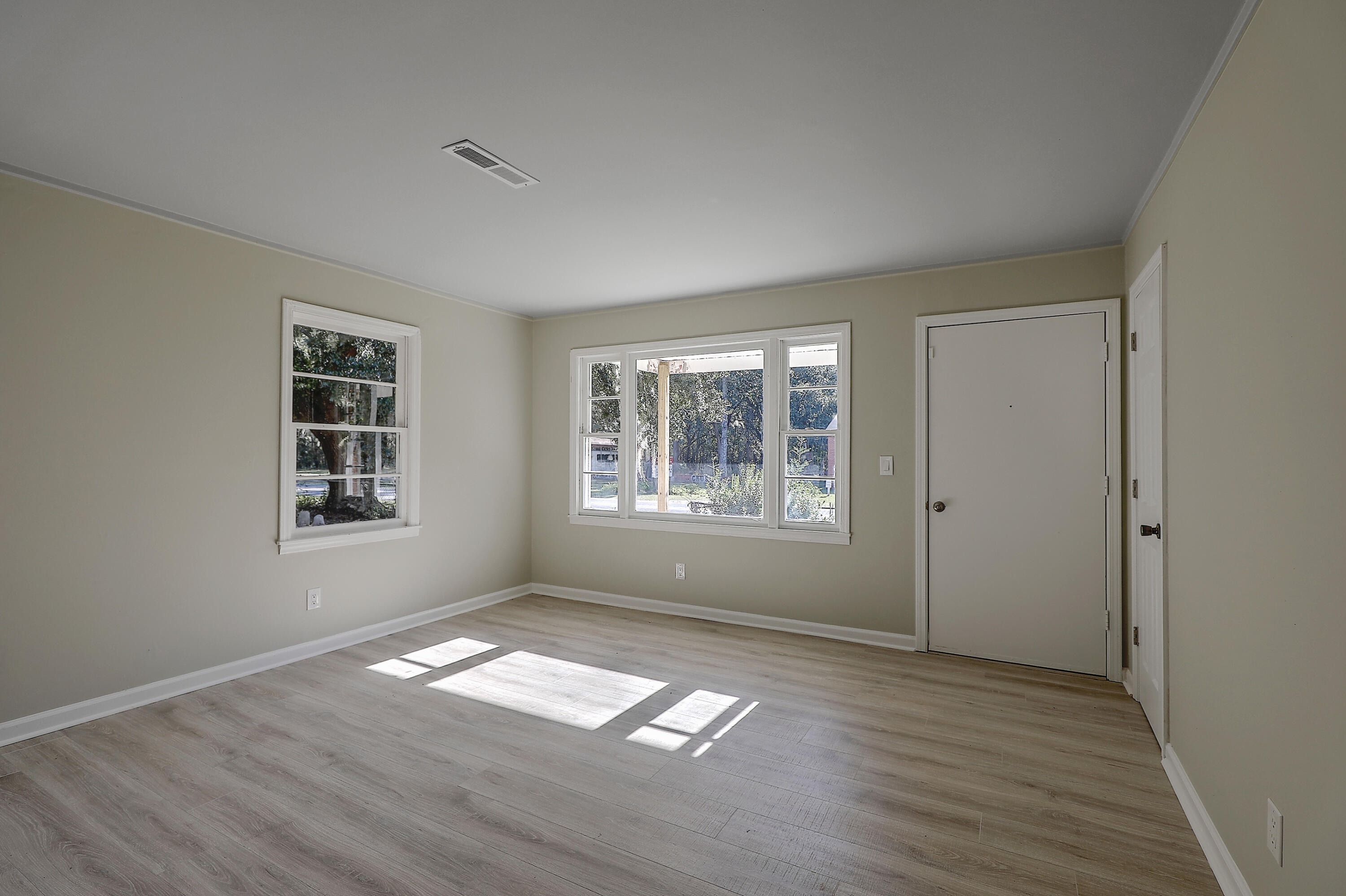 8192 Willtown Road Hollywood, SC 29449 - Photo 4 of 28 0W7A8863_4_5_6_7_8_9