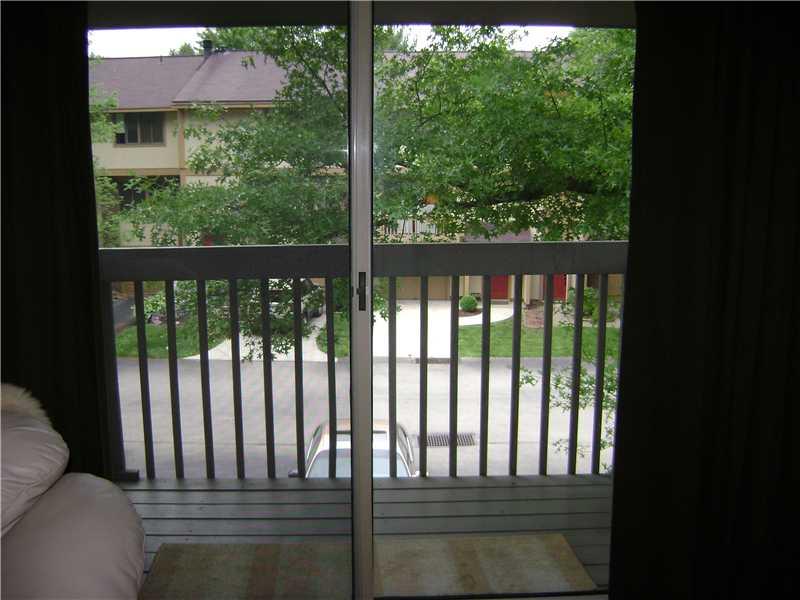 507 Hunters Path Road, Unit 33 Bridgeville, PA 15017 - Photo 8 of 21 Patio/Deck.