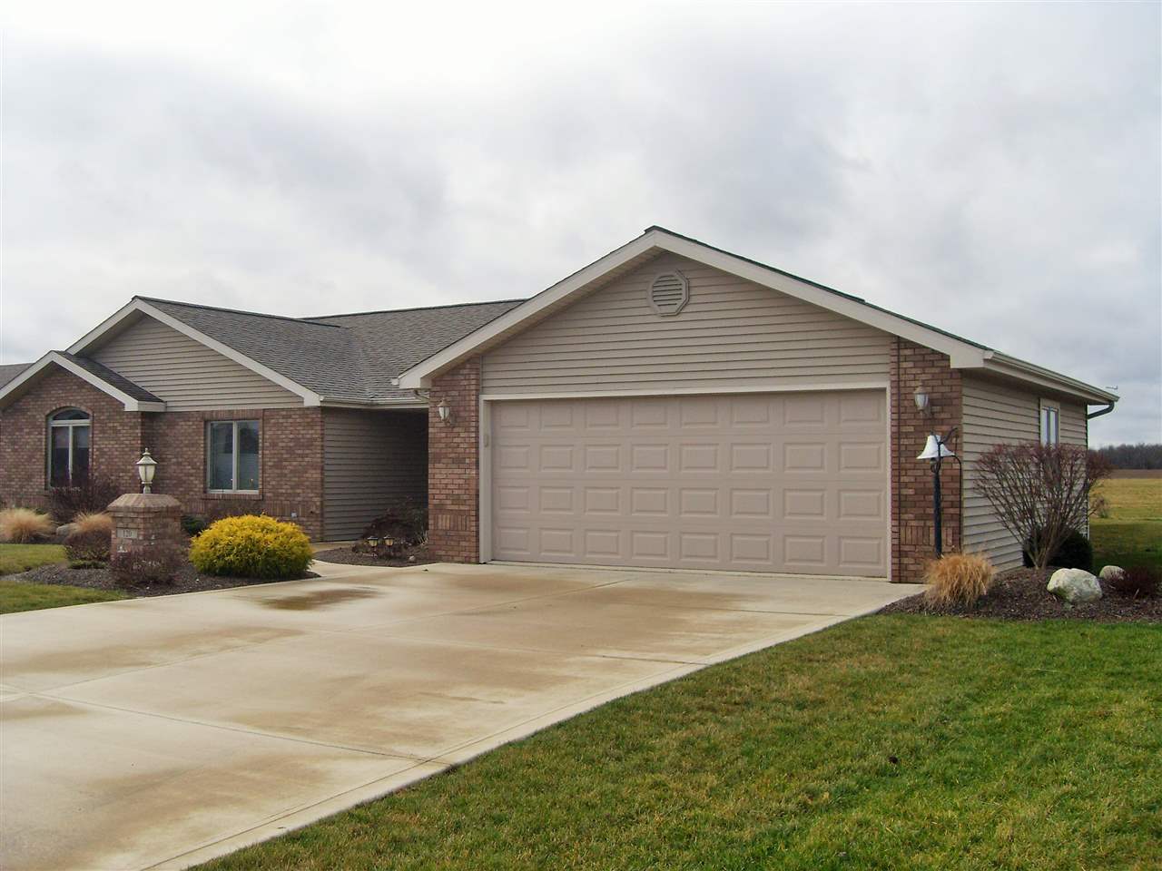 120 Hahnemann Court Berne, IN 46711 - Photo 1 of 20