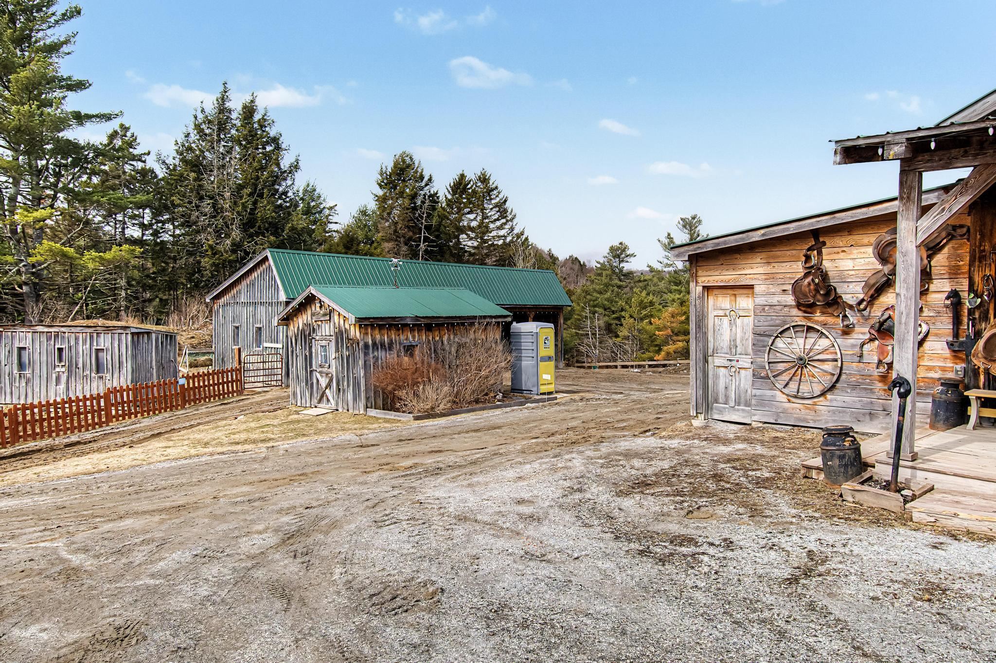 984 Pollander Road Cambridge, VT 05464 - Photo 16 of 56