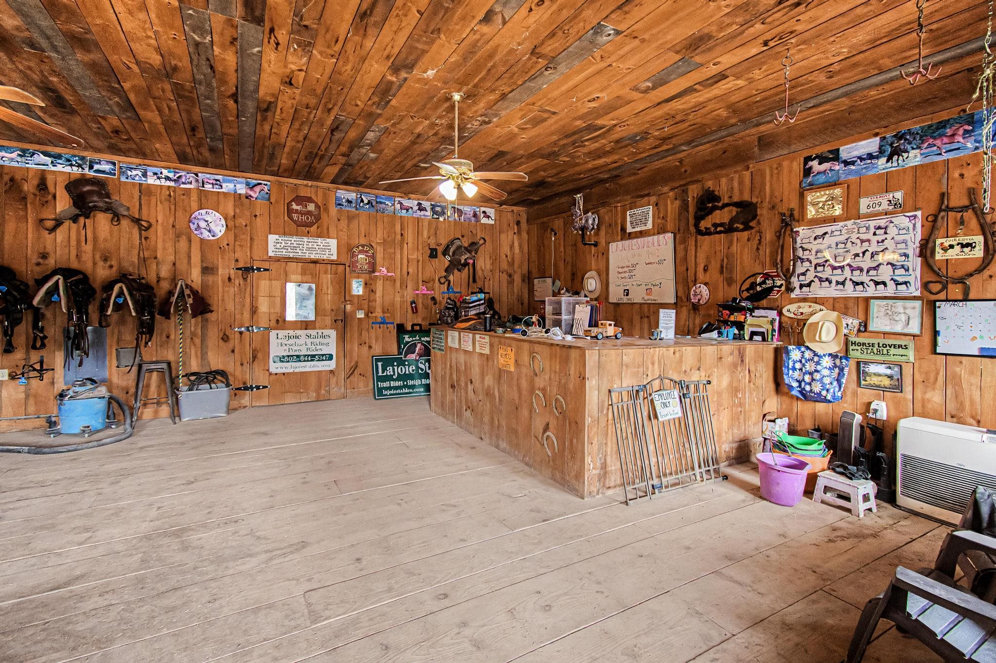 984 Pollander Road Cambridge, VT 05464 - Photo 17 of 56