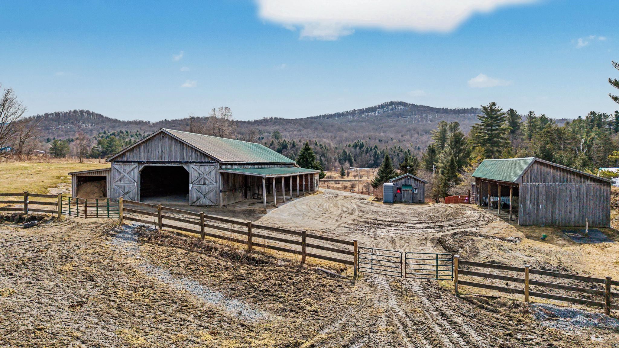 984 Pollander Road Cambridge, VT 05464 - Photo 2 of 56