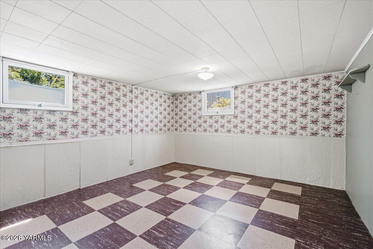 111 Sunset Way Zillah, WA 98953 - Photo 25 of 44 Bedroom 5
