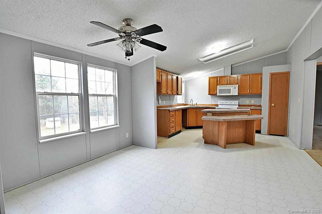 1837 Larchwood Road York, SC 29745 - Photo 8 of 21 Gallery Image 8