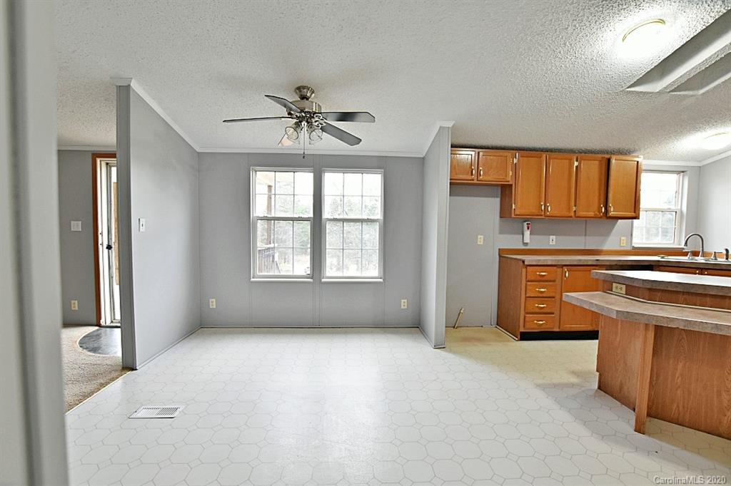 1837 Larchwood Road York, SC 29745 - Photo 9 of 21 Gallery Image 9