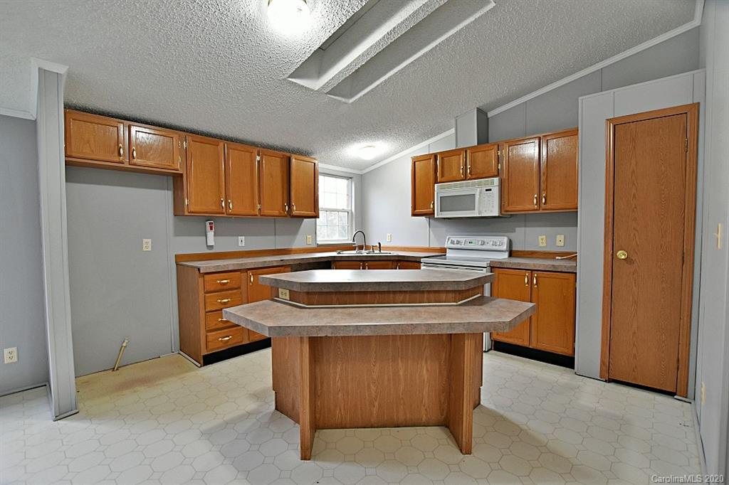 1837 Larchwood Road York, SC 29745 - Photo 10 of 21 Gallery Image 10