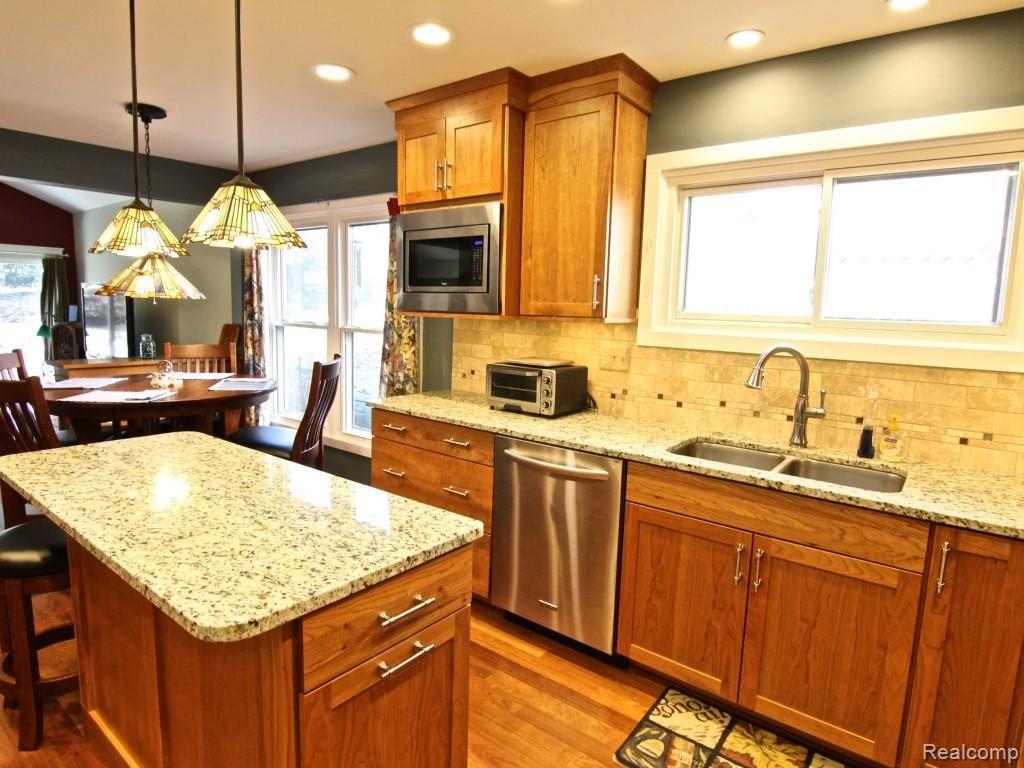 245 Pepper Tree Lane Rochester, MI 48309 - Photo 37 of 72 IMG_0308.jpg