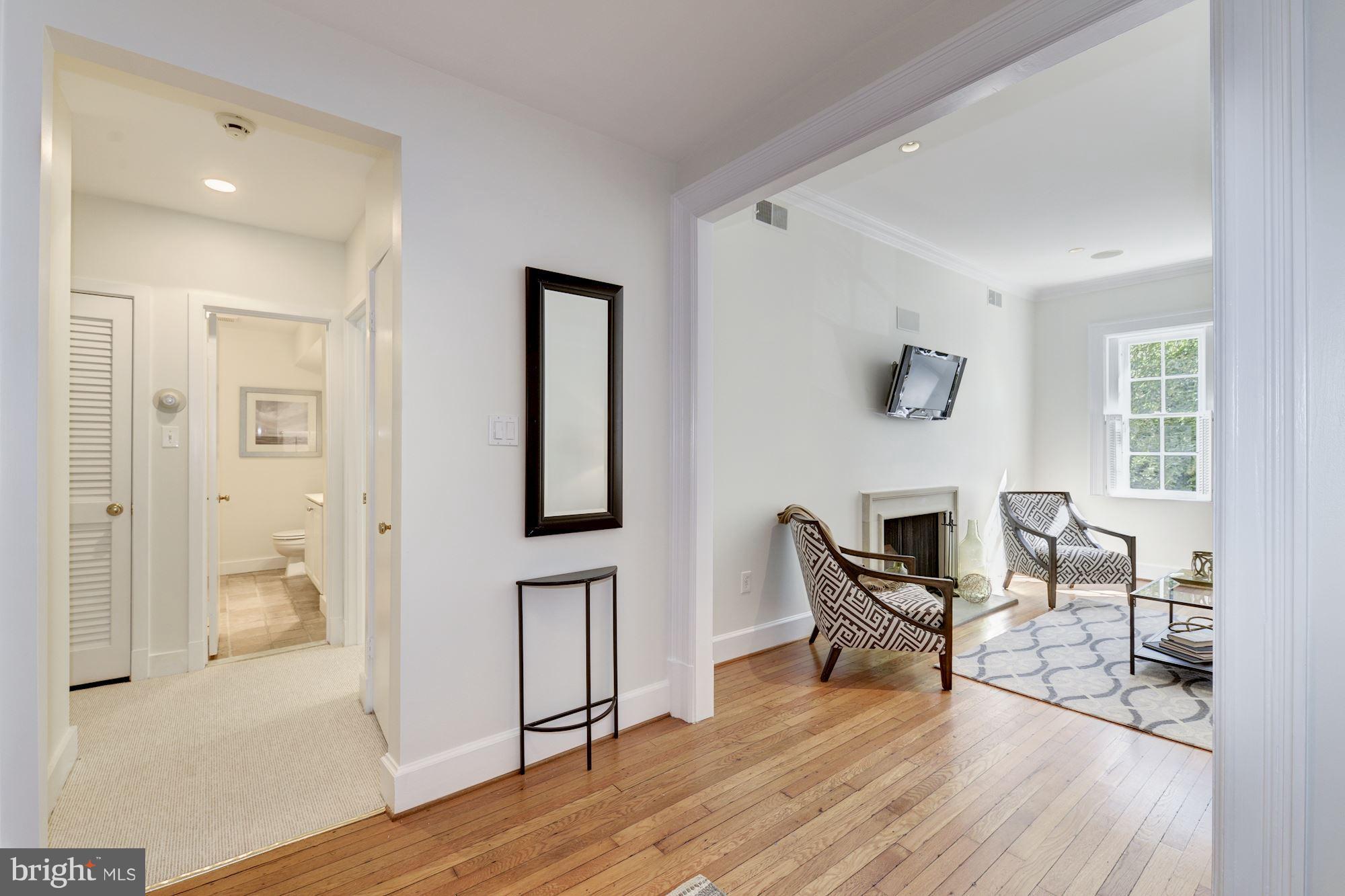 1915 Calvert Street Northwest, Unit 102 Washington, DC 20009 - Photo 3 of 24 Interior (General)