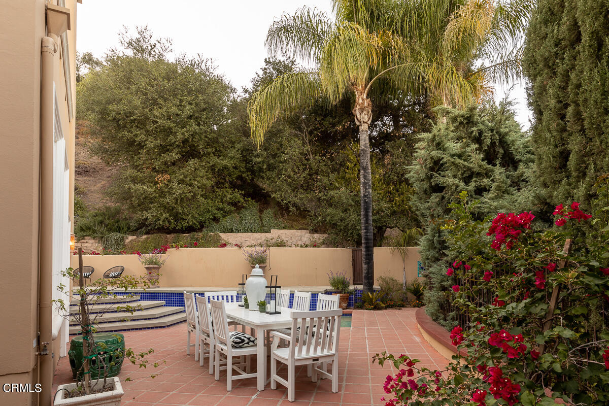 1437 Rutherford Drive Pasadena, CA 91103 - Photo 40 of 44 a view of balcony and patio