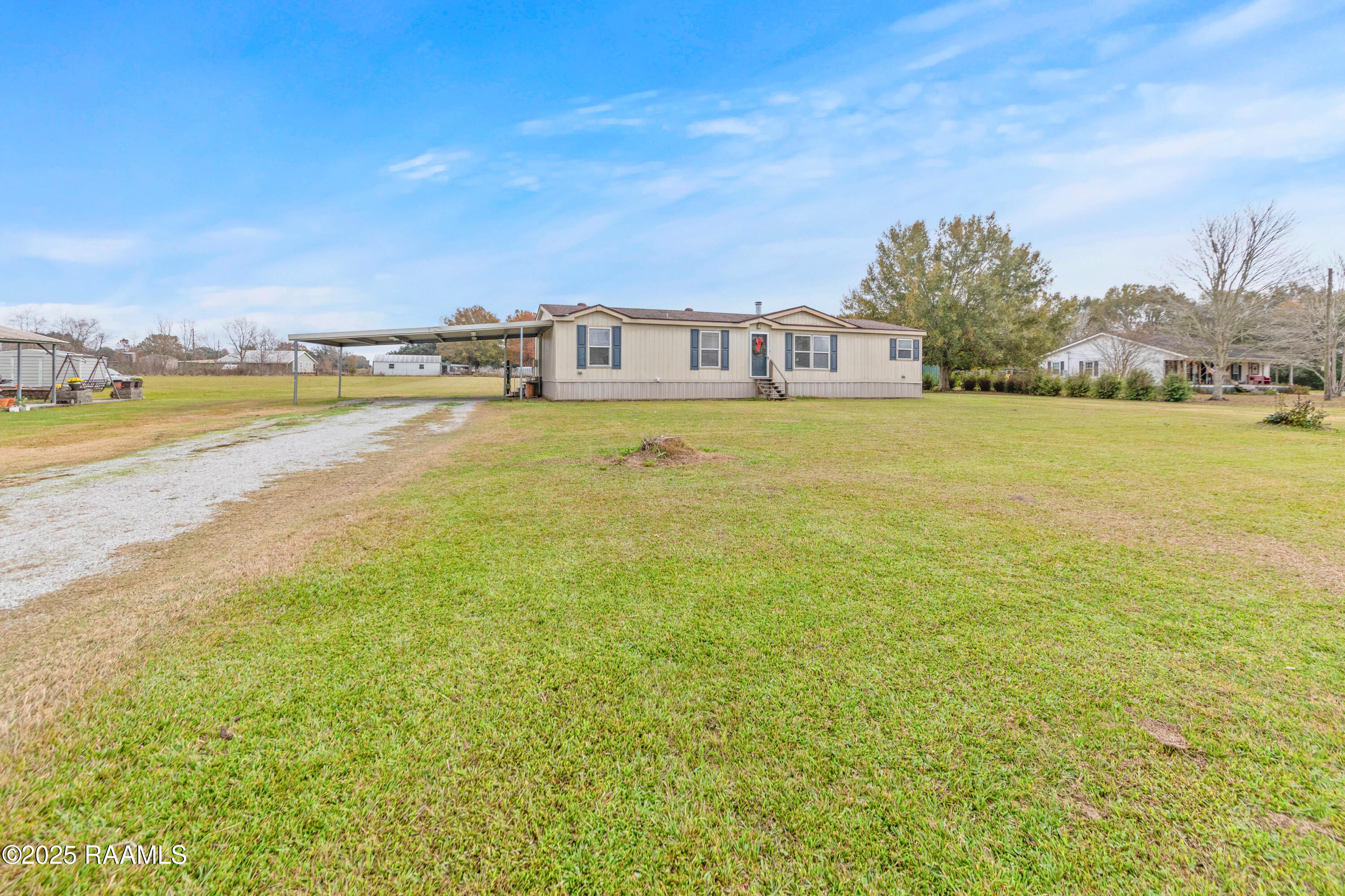 5205 Loy Road Maurice, LA 70555 - Photo 3 of 38