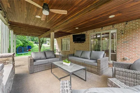 $485,000 | 305 Daniela Drive, New Kensington, PA 15068