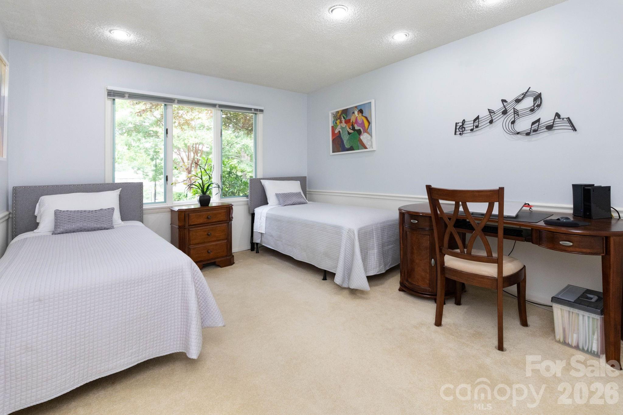 301 Crowfields Lane Asheville, NC 28803 - Photo 13 of 28