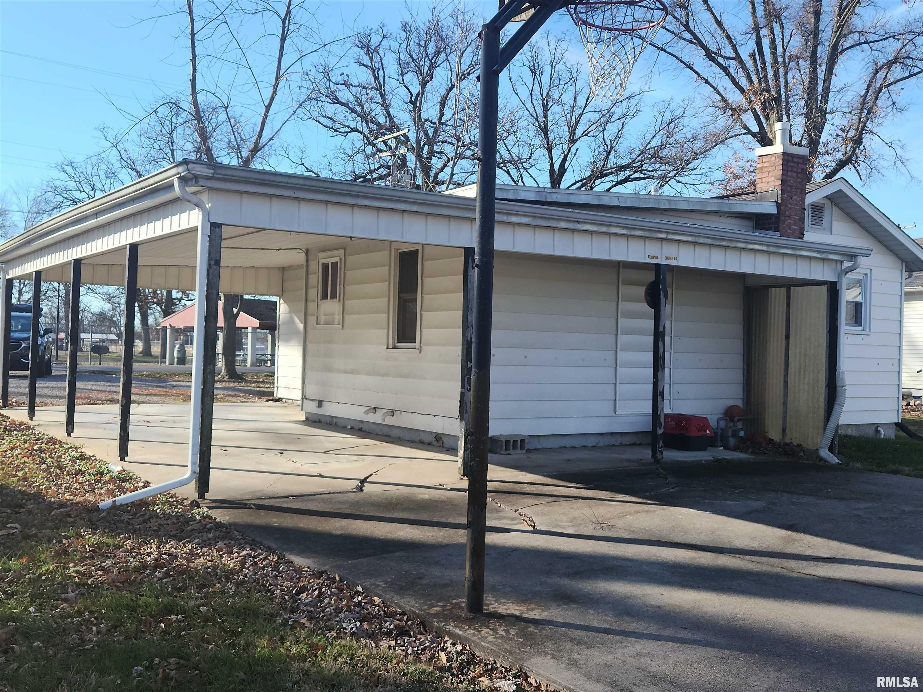 229 Fairground Road Pinckneyville, IL 62274 - Photo 3 of 19 Gallery Image 3