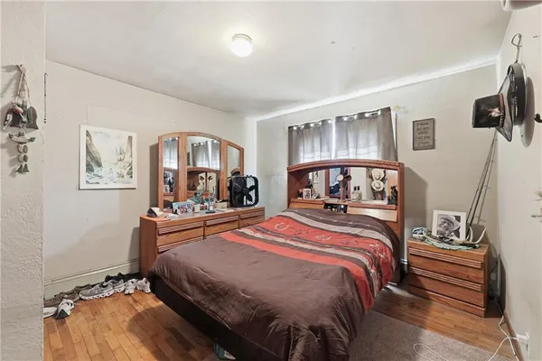 $415,000 | 38240 Hedge Lane, Paola, KS 66071