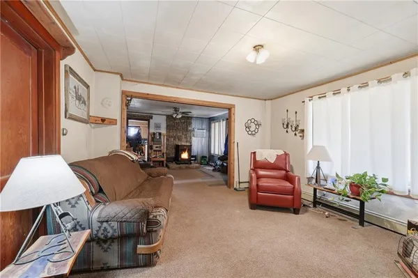 $415,000 | 38240 Hedge Lane, Paola, KS 66071