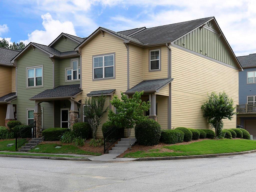 4300 Sandy Point, Unit 20 Acworth, GA 30101 - Photo 2 of 35