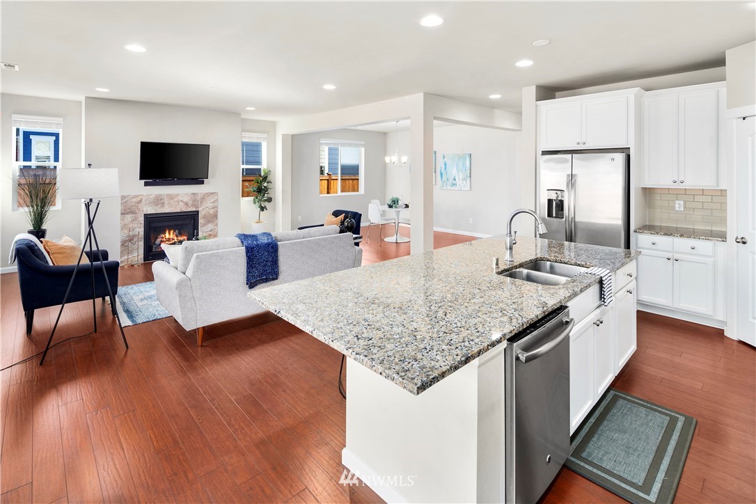 450 Southwest 111th Street Seattle, WA 98146 - Photo 10 of 22 Gallery Image 10