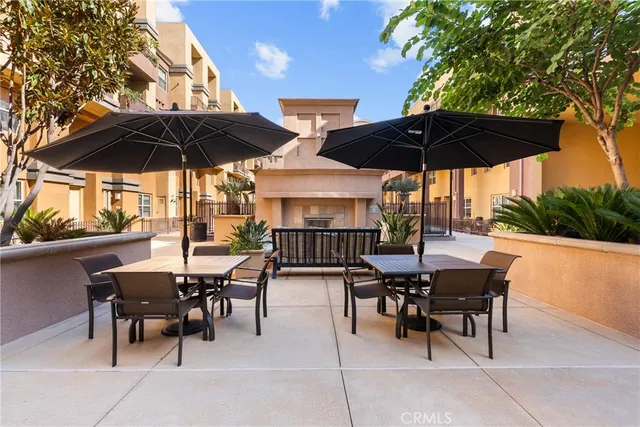 $750,000 | 201 East Angeleno Avenue, Unit 426, Burbank, CA 91502