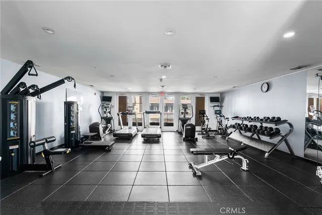 $750,000 | 201 East Angeleno Avenue, Unit 426, Burbank, CA 91502