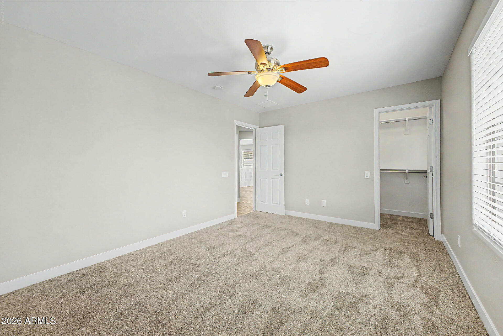 2042 West Davis Road Phoenix, AZ 85023 - Photo 37 of 59 37 - Davis