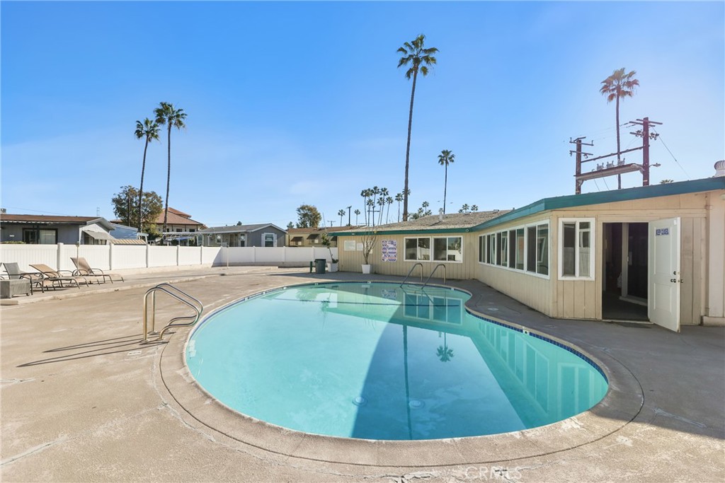 750 East Carson, Unit 67 Carson, CA 90745 - Photo 17 of 23 Community Pool