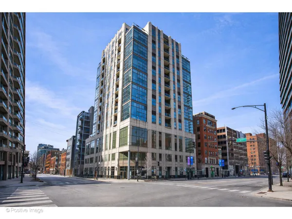 $775,000 | 150 West Superior Street, Unit 1105, Chicago, IL 60654