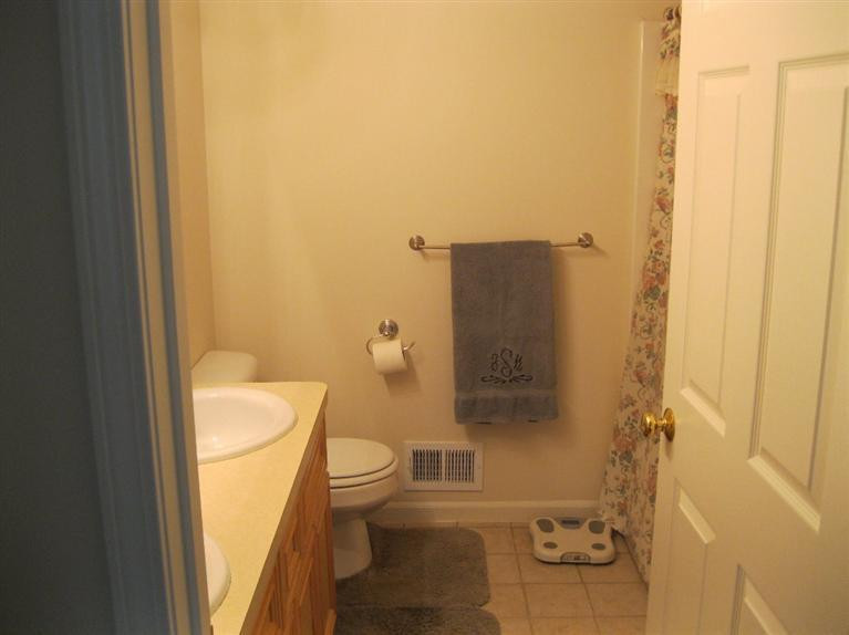 23388 Sherwood Road Belleville, MI 48111 - Photo 13 of 28 Photo 13