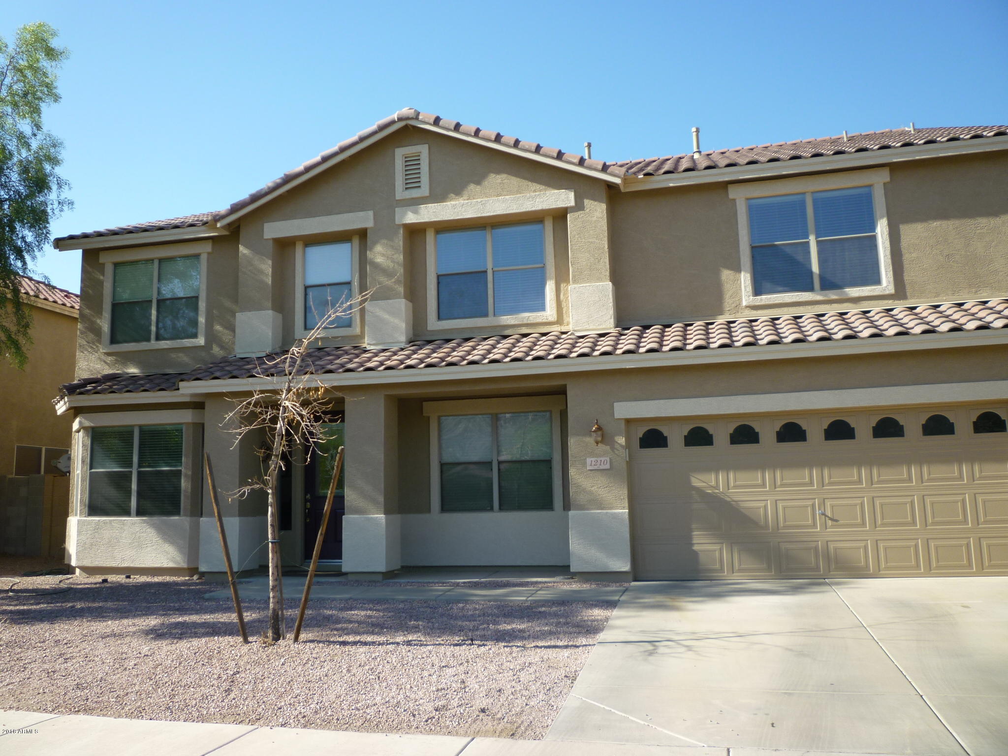 1210 East Pedro Road Phoenix, AZ 85042 - Photo 2 of 74 FRONT