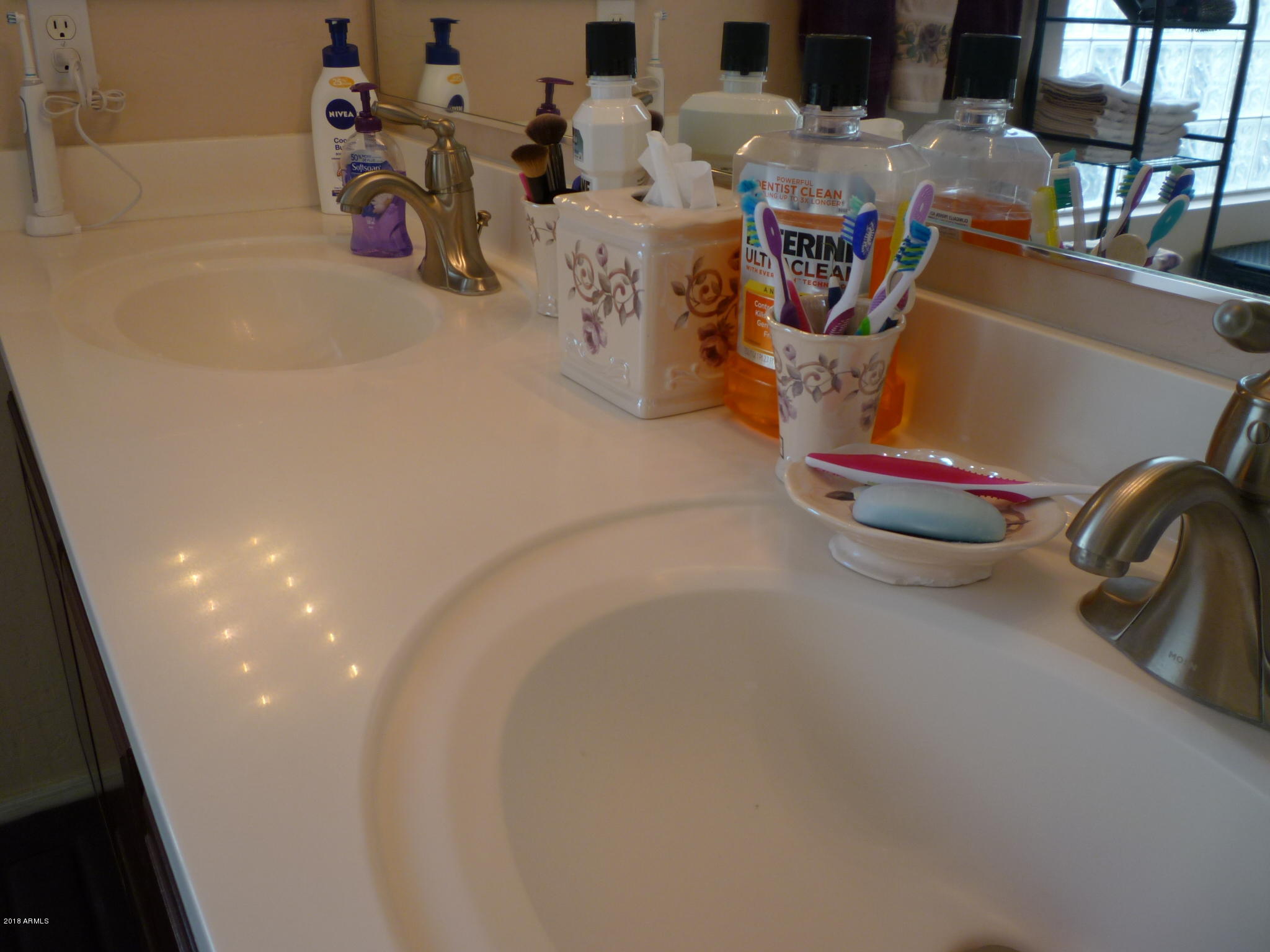 1210 East Pedro Road Phoenix, AZ 85042 - Photo 30 of 74 HIS/HERS SINKS
