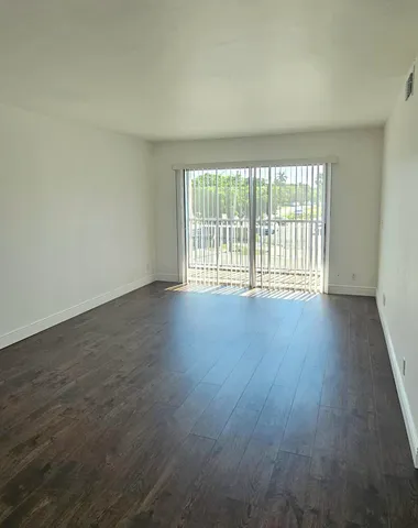 $1,700 | 1501 Crescent Circle, Unit E47, Lake Park, FL 33403