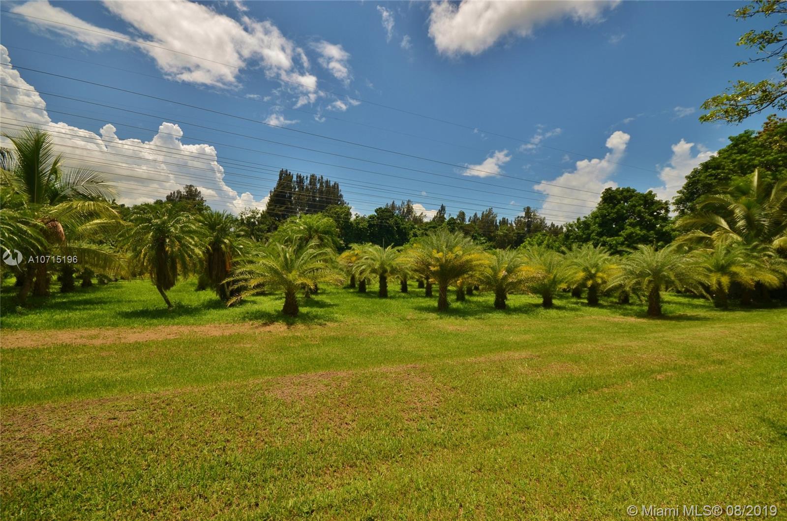 13500 Luray Road Southwest Ranches, FL 33330 - Photo 9 of 24