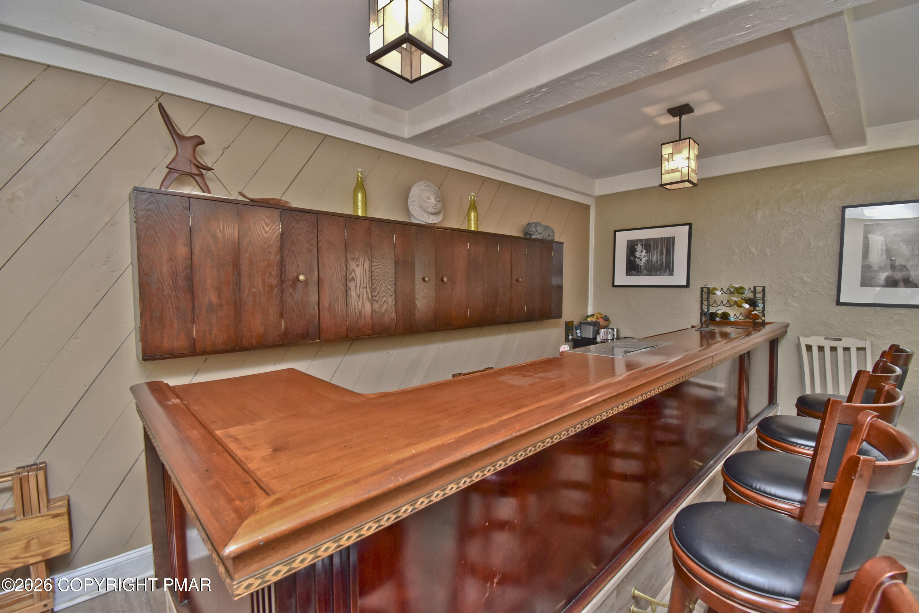 7515 Old Coach Road Stroudsburg, PA 18360 - Photo 6 of 59 2 Family Room (4)