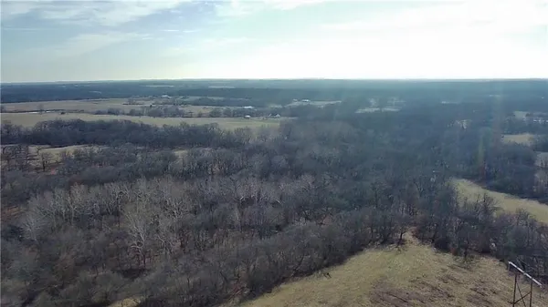 $293,200 | 14017 Crawford Creek Cir Lake, Lee's Summit, MO 64086