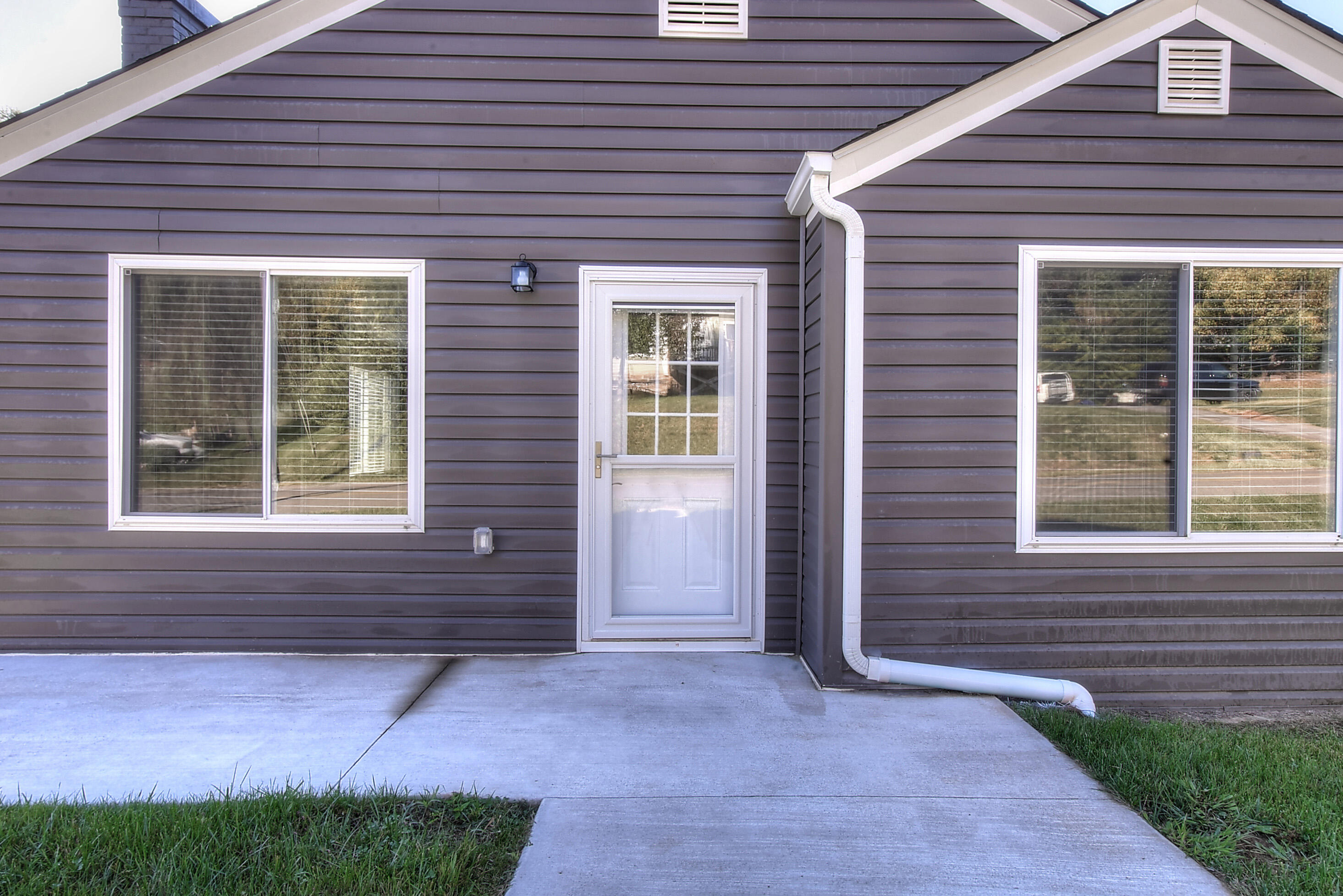 1722 Siam Road Elizabethton, TN 37643 - Photo 5 of 38 1722 siam road elizabethton tn 37643 (5)