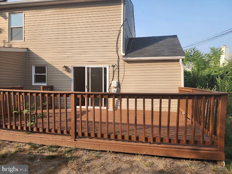 1 Wendover Road Glen Burnie, MD 21060 - Photo 28 of 41 Back Deck other view