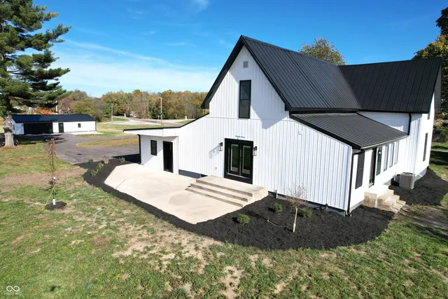 $575,000 | 8061 Highway 47, Crawfordsville, IN 47933