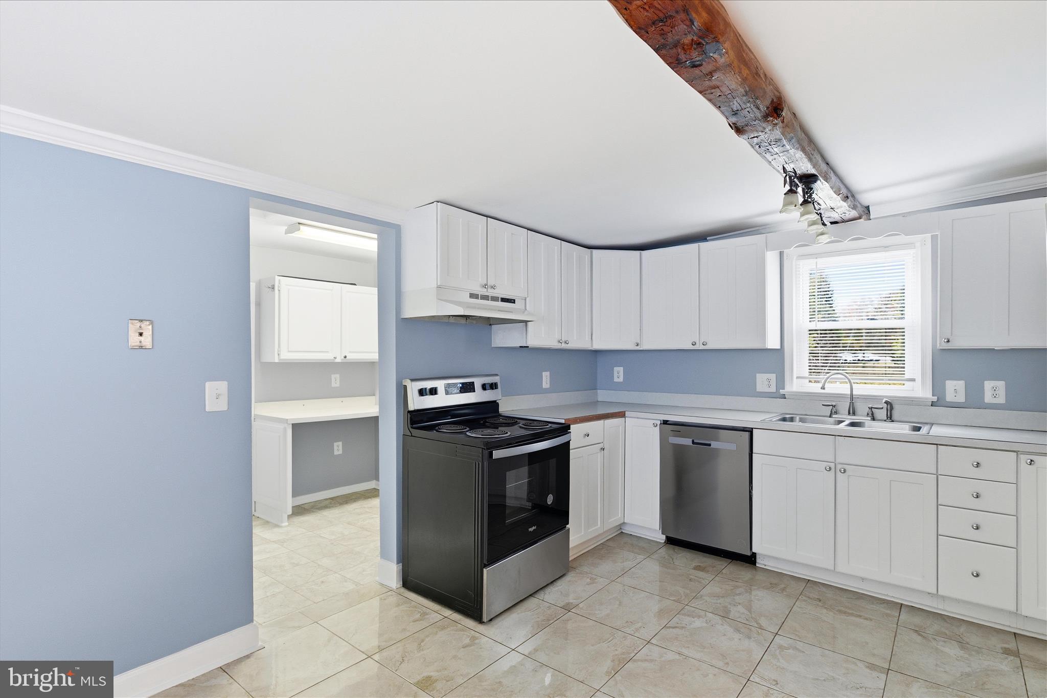 12214 Dumfries Road Manassas, VA 20112 - Photo 12 of 39 Gallery Image 12