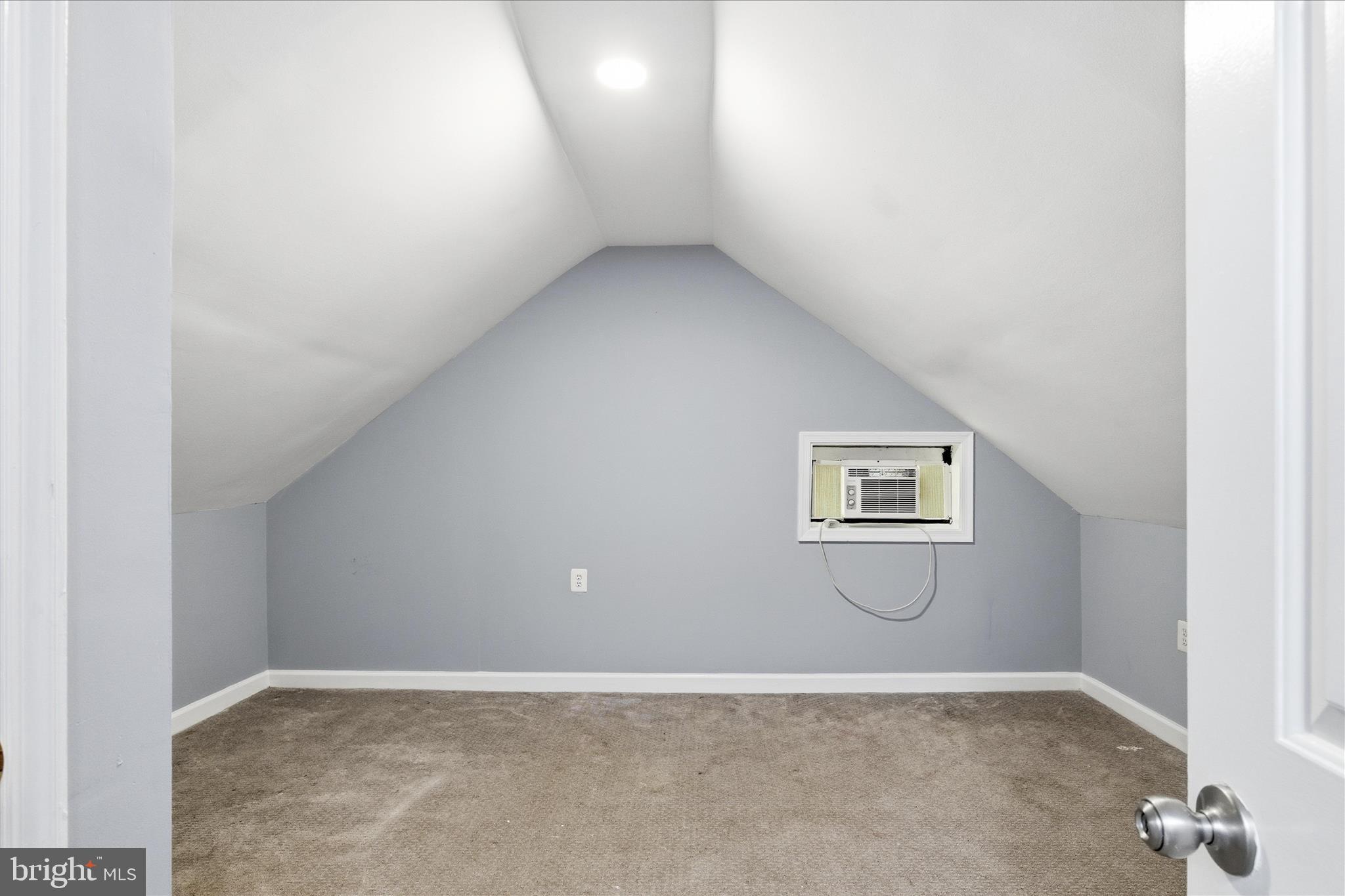 12214 Dumfries Road Manassas, VA 20112 - Photo 27 of 39 Gallery Image 27