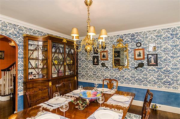 31 Shady Hill Road Newton, MA 02461 - Photo 8 of 13 Gallery Image 8