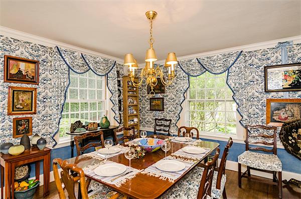 31 Shady Hill Road Newton, MA 02461 - Photo 9 of 13 Gallery Image 9