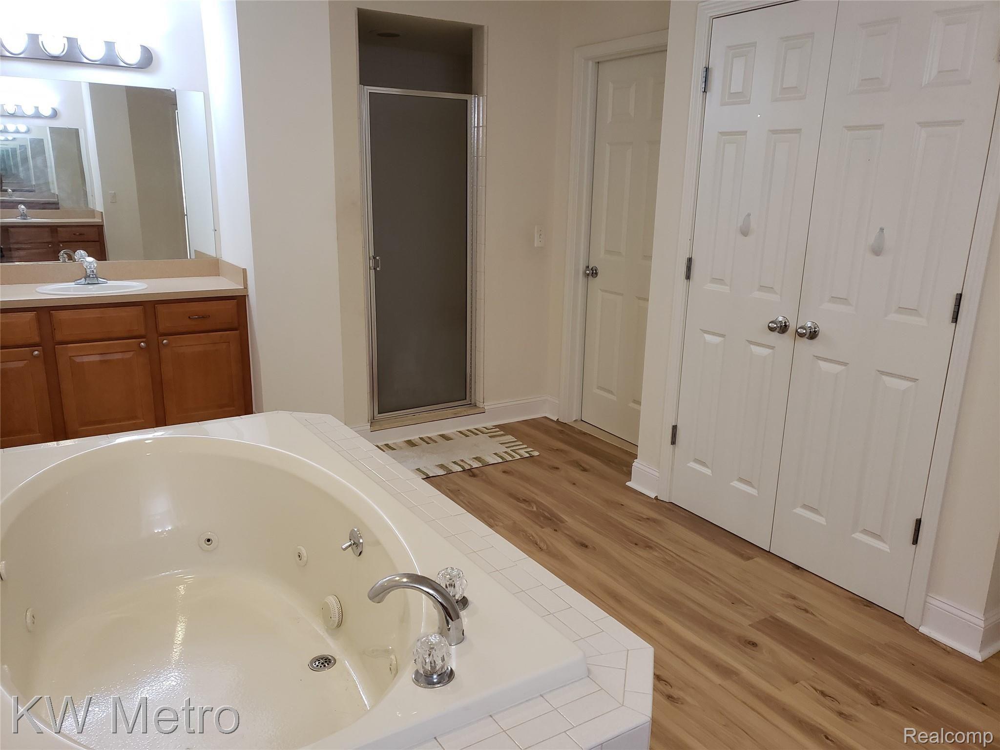 1227 Letica Drive Rochester, MI 48307 - Photo 50 of 58 Primary Bathroom with Shower