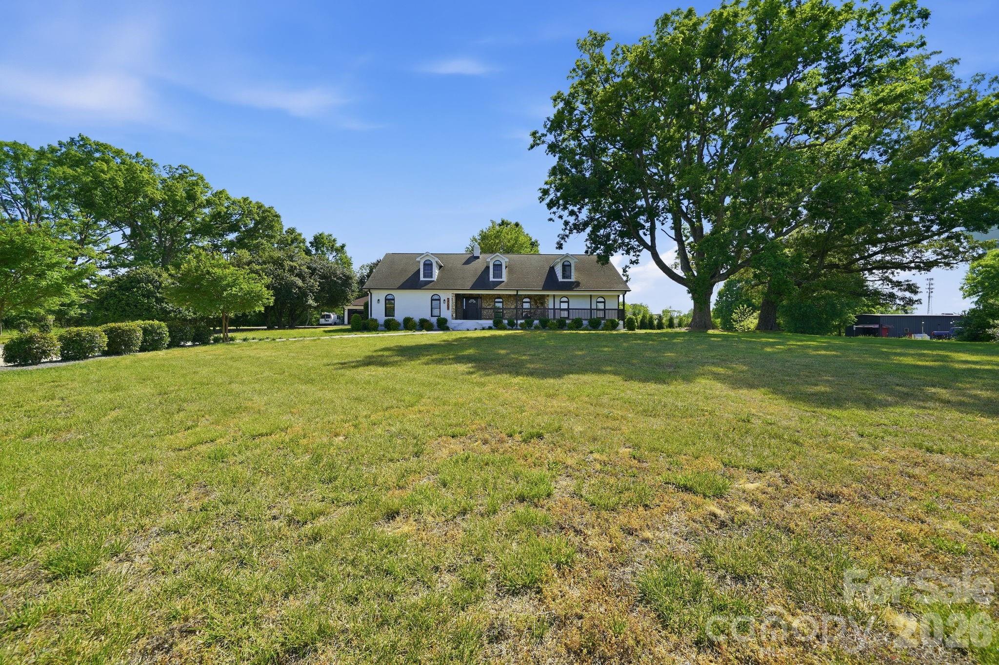 5009 Hemby Road Matthews, NC 28104 - Photo 3 of 44