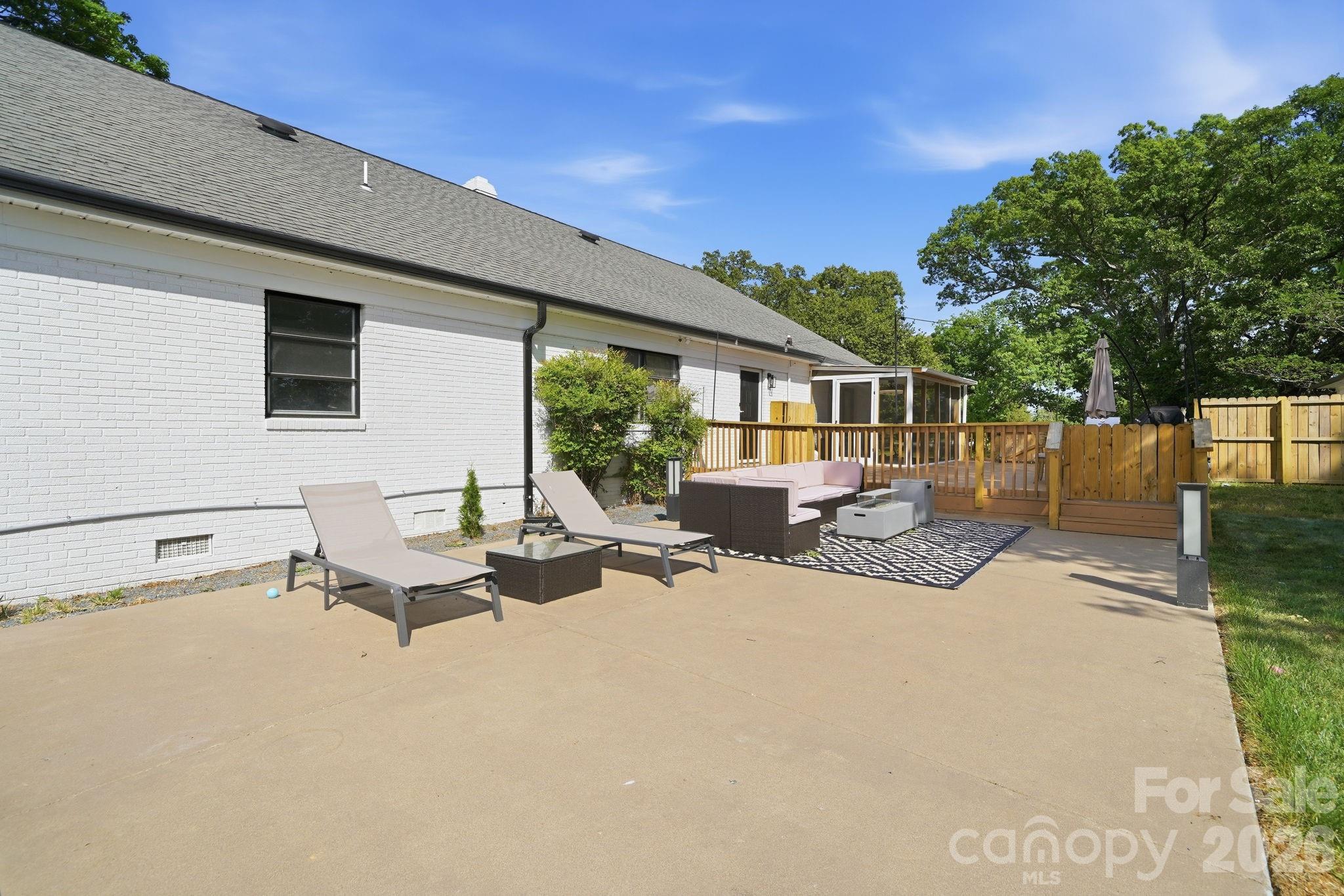 5009 Hemby Road Matthews, NC 28104 - Photo 40 of 44