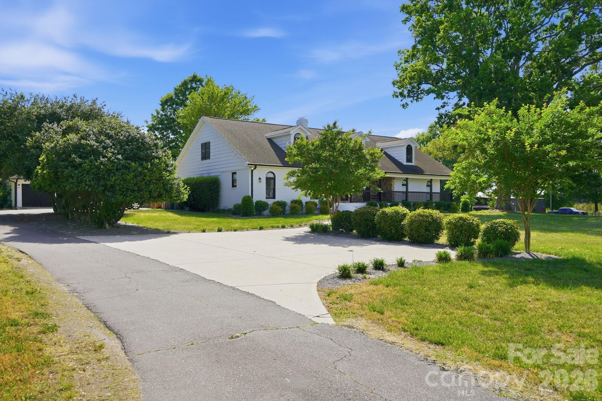 5009 Hemby Road Matthews, NC 28104 - Photo 4 of 44
