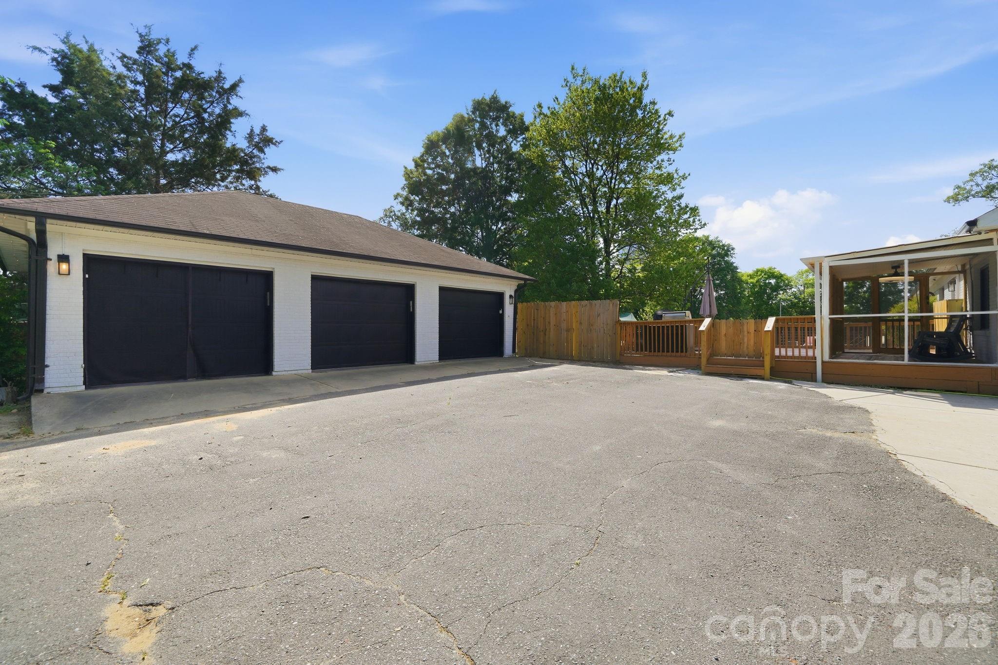 5009 Hemby Road Matthews, NC 28104 - Photo 5 of 44