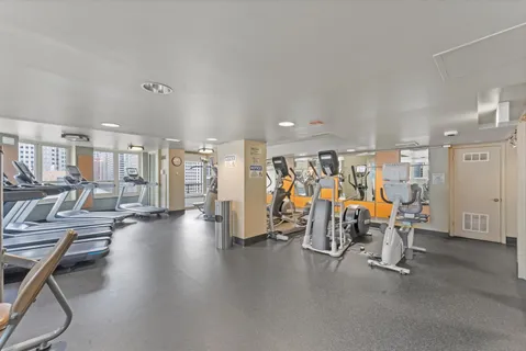 $499,000 | 345 North LaSalle Drive, Unit 2901, Chicago, IL 60654