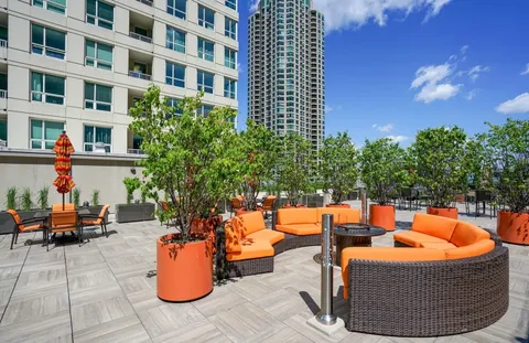 $499,000 | 345 North LaSalle Drive, Unit 2901, Chicago, IL 60654