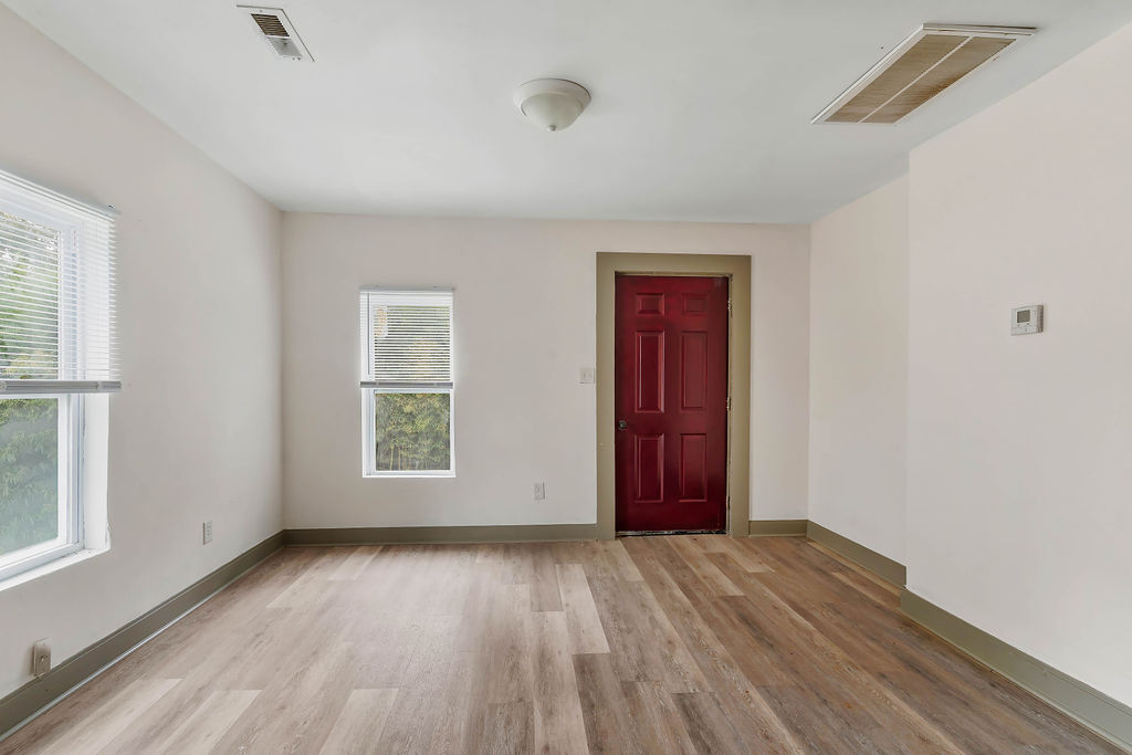 525 Fulwer Street Anderson, SC 29624 - Photo 4 of 18