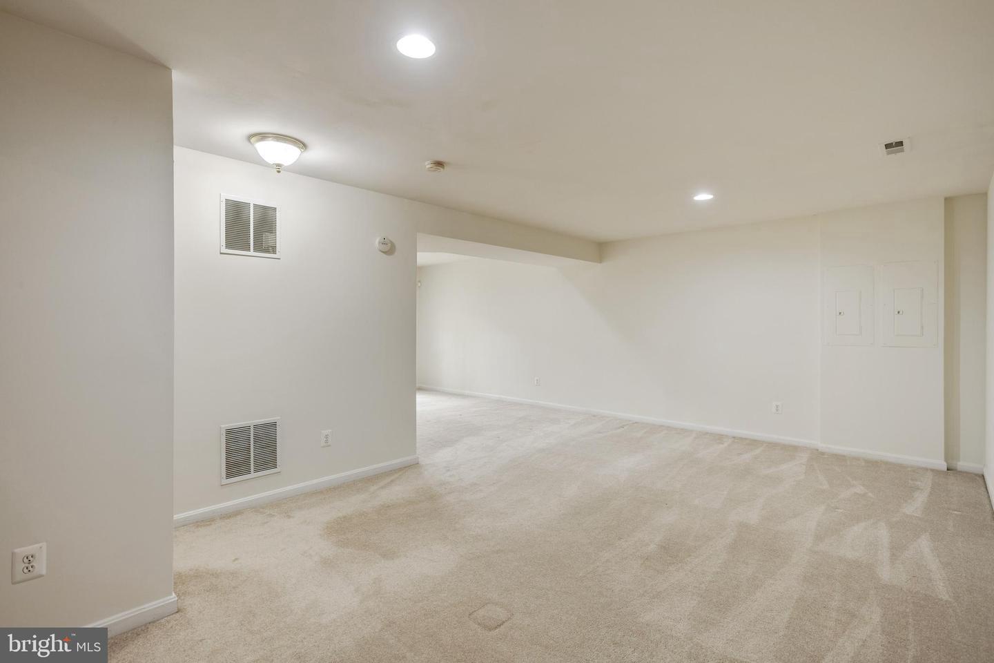 19237 Potomac Crest Drive Triangle, VA 22172 - Photo 29 of 29 Spacious 6th flex room basement retreat